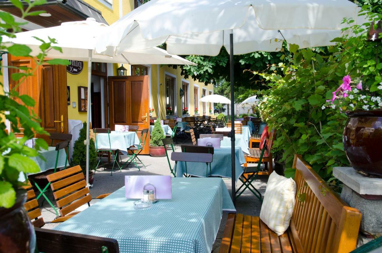 Hotel Gasthof Koenig Kremsmünster Exterior foto